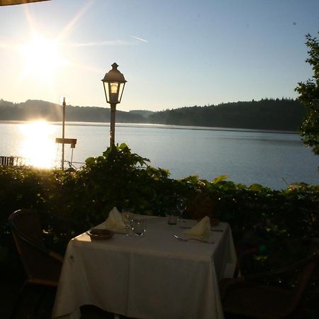 Logis Hotel Du Lac Нёвик Экстерьер фото