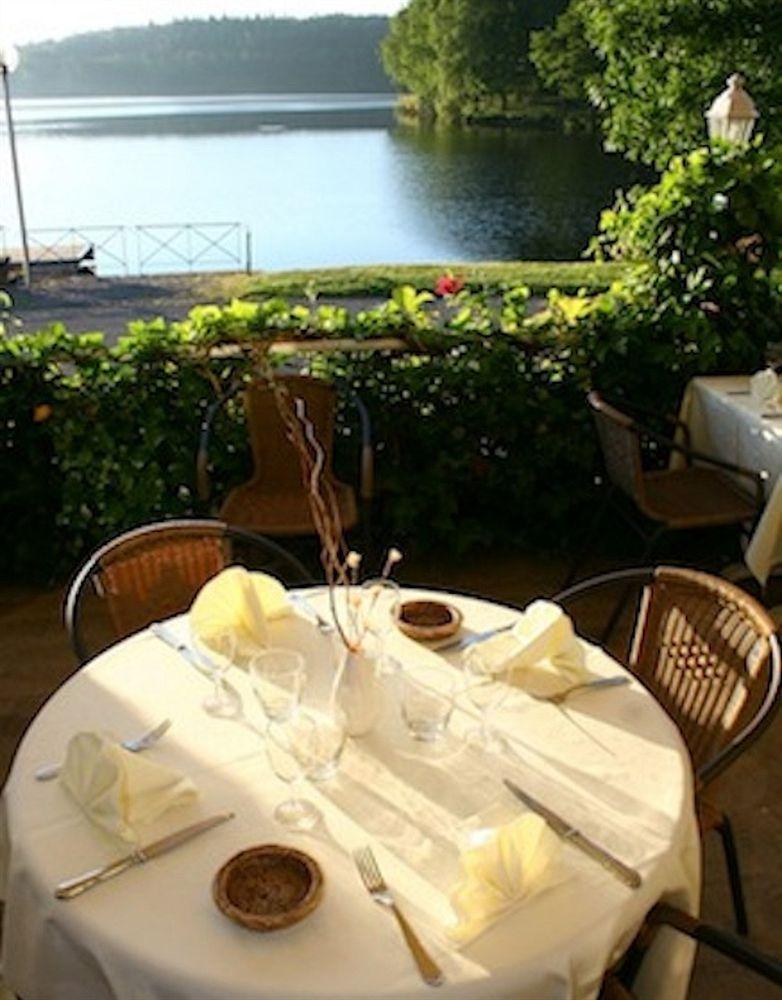 Logis Hotel Du Lac Нёвик Экстерьер фото
