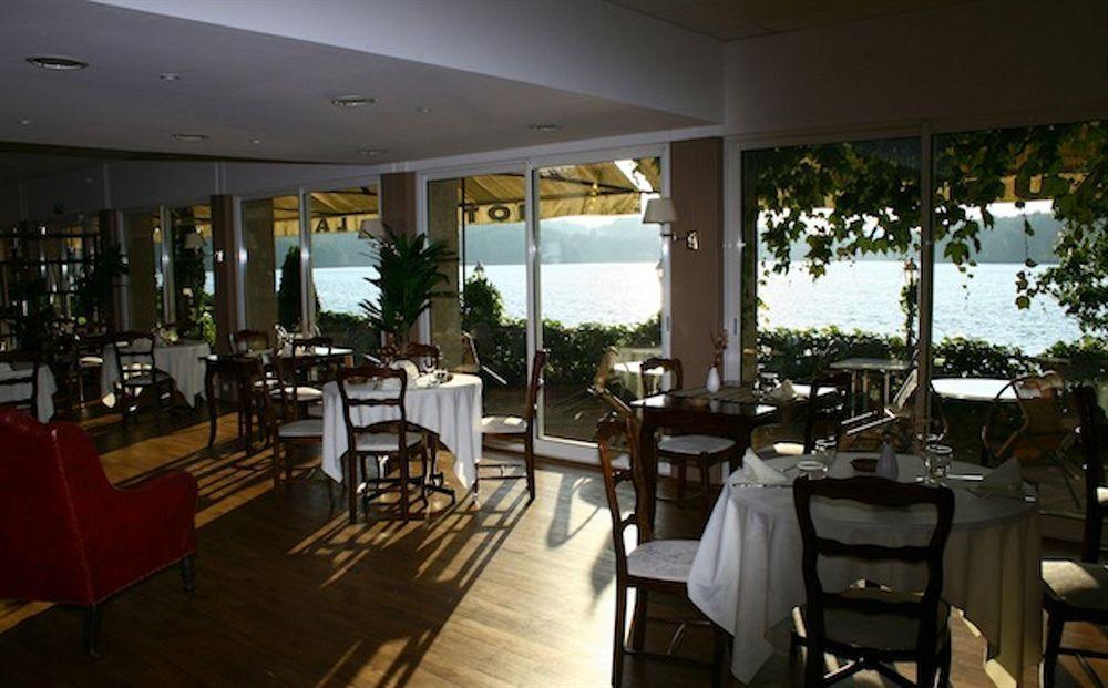 Logis Hotel Du Lac Нёвик Экстерьер фото